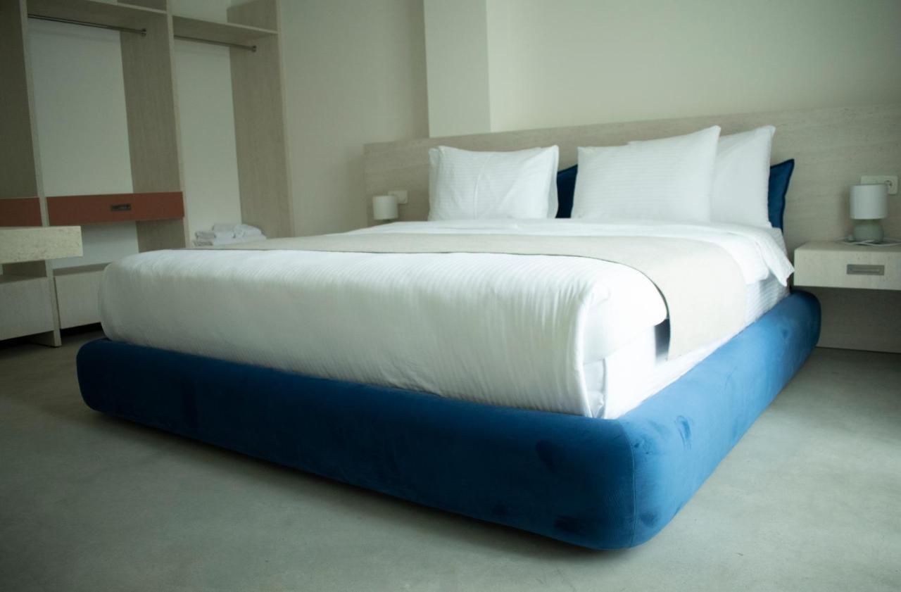 Concept14/16 Hotel Tbilisi Bagian luar foto